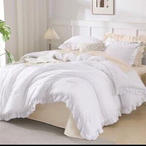Ruffled White Comforter Set With Pillowcases - Full Size Soft Cotton Blend Light